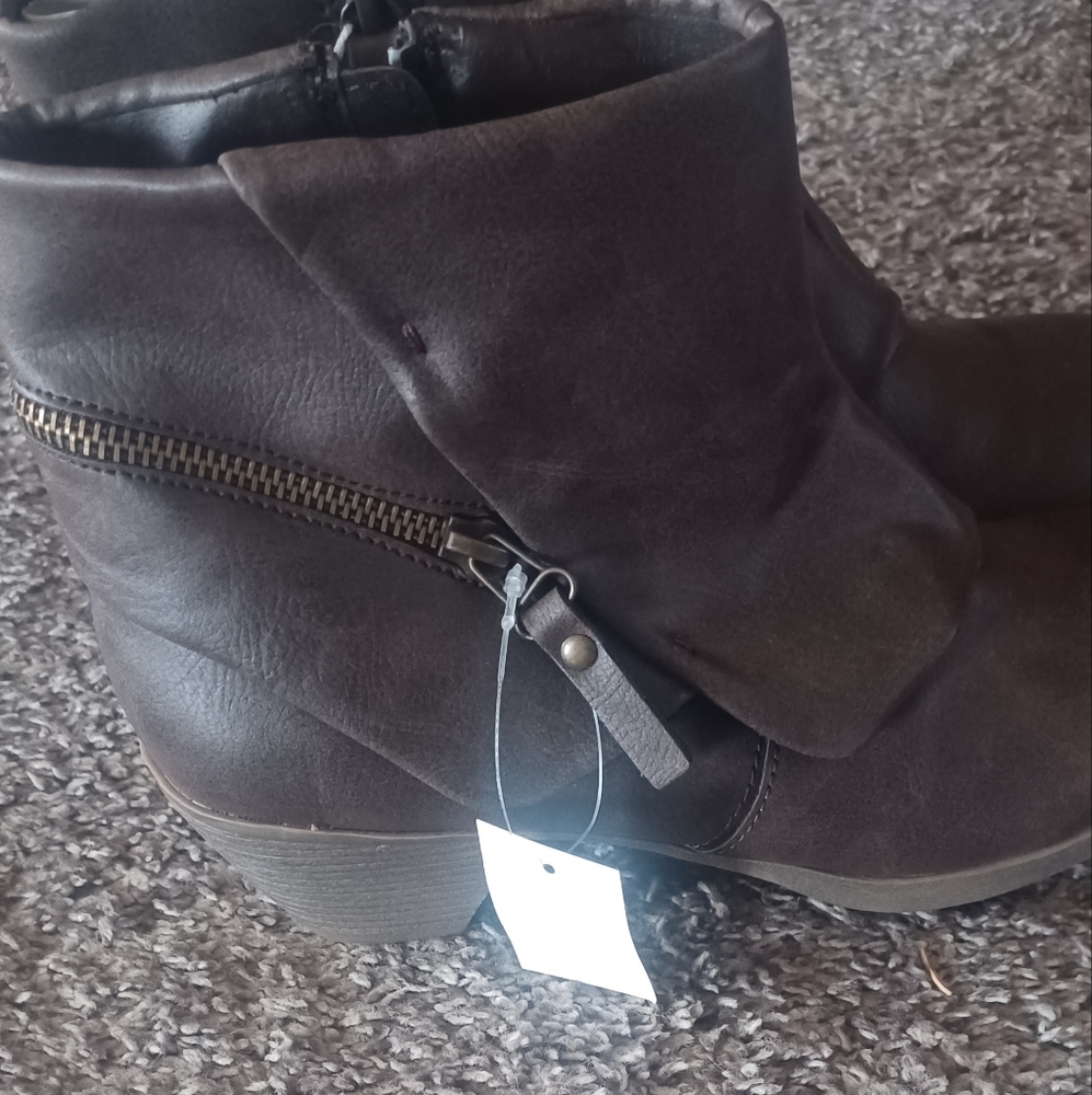 Women's boots